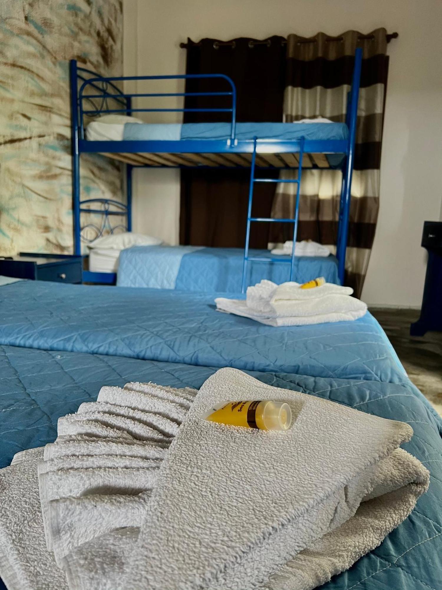 Blue Garden Inn Fourka Eksteriør billede