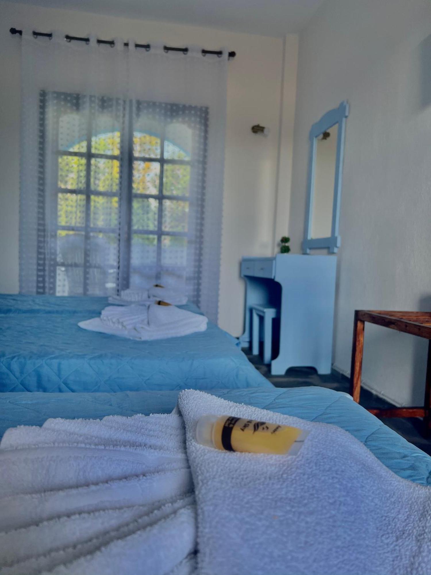 Blue Garden Inn Fourka Eksteriør billede